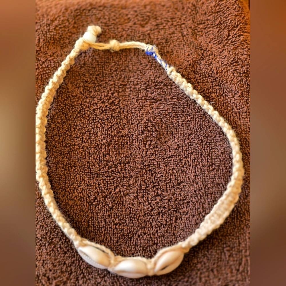 Gypsy Moon Help Fiber White Shell Necklace - NWOT